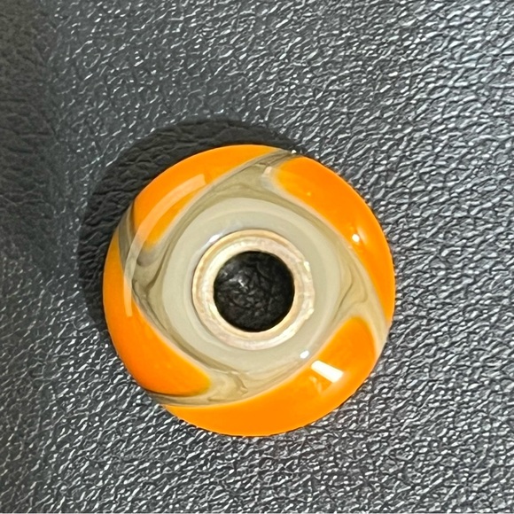 Trollbeads Retired Orange Armadillo- 61307 - Picture 6 of 7